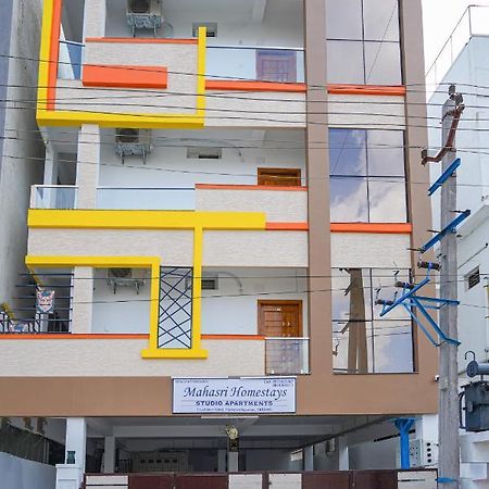 טירופאטי Mahasri Studio Apartments- Brand New Fully Furnished Air Conditioned Studio Apartments מראה חיצוני תמונה