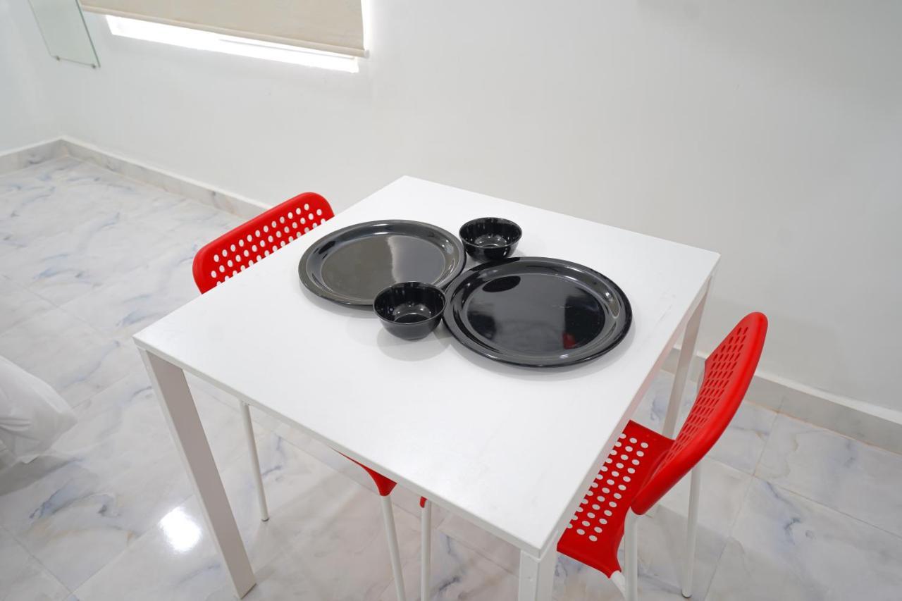 טירופאטי Mahasri Studio Apartments- Brand New Fully Furnished Air Conditioned Studio Apartments מראה חיצוני תמונה